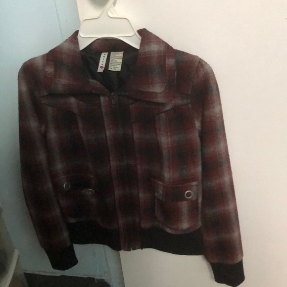 Jacket - Picture 2 of 3